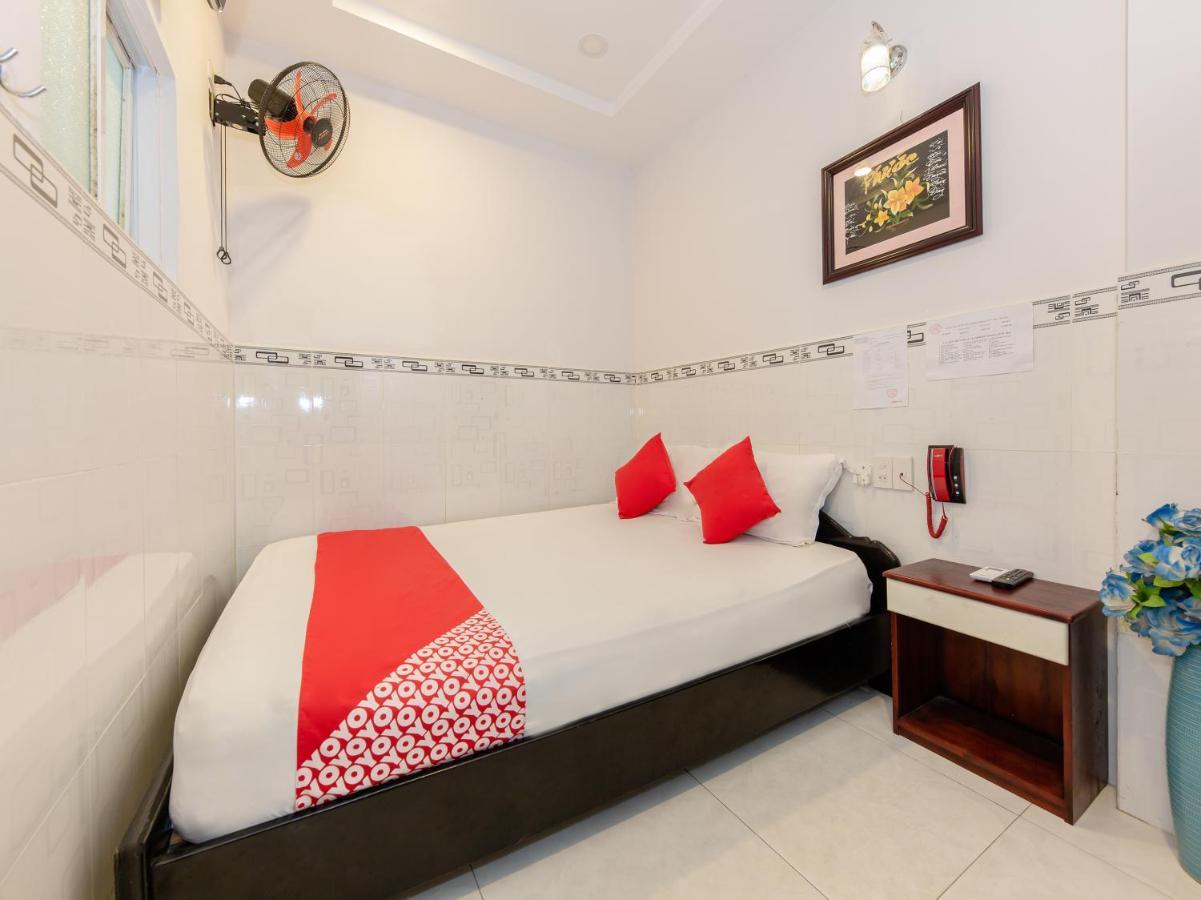 Oyo 828 Hoa Giay Hotel Nha Trang Exterior foto