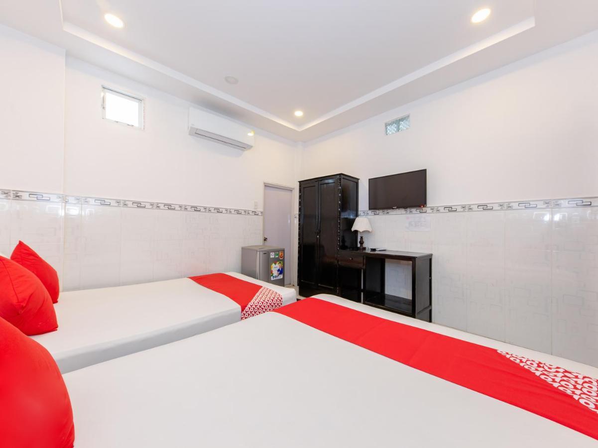 Oyo 828 Hoa Giay Hotel Nha Trang Exterior foto